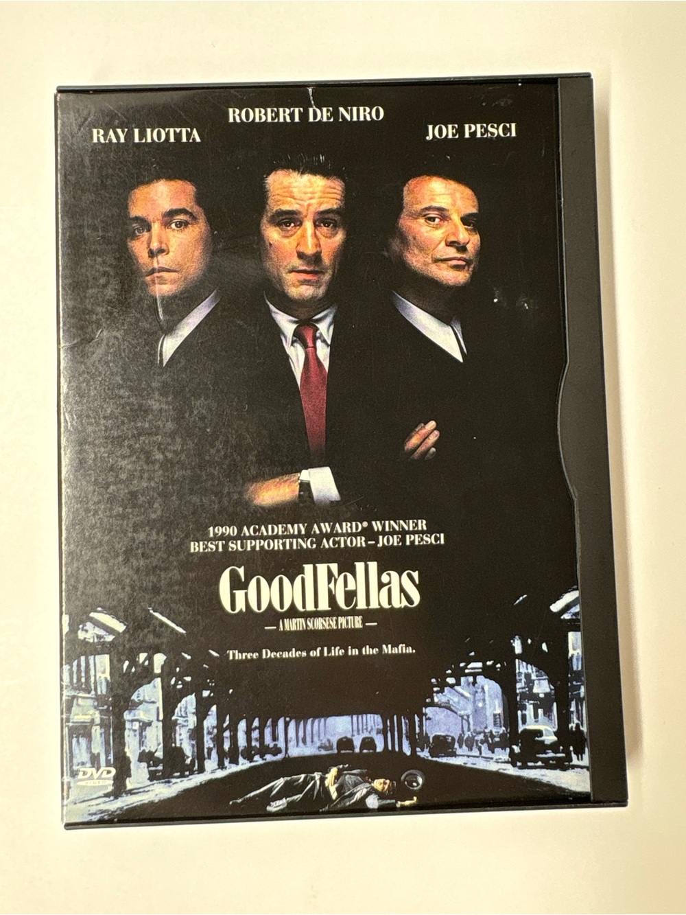 Warner Bros. GoodFellas DVD — Black & Red Cover